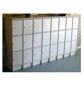 2402562 K Garderobe personale Pigma